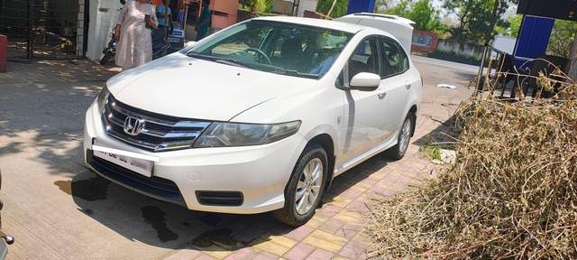 https://images10.gaadi.com/usedcar_image/4573873/original/processed_8d15dca7-80fe-4f79-9945-bc9f9453f1ac.jpg?imwidth=6401