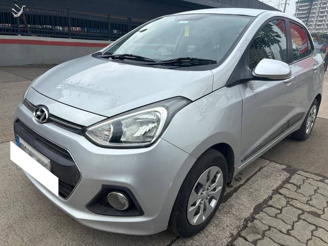 https://images10.gaadi.com/usedcar_image/4573876/original/processed_6a649c9be8a9f821f4163b69cb340221.jpeg?imwidth=6401