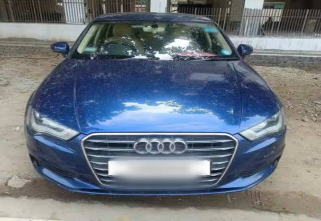 https://images10.gaadi.com/usedcar_image/4573897/original/35323dcf-562a-40fc-9b96-03338b2deeb4.?imwidth=6400