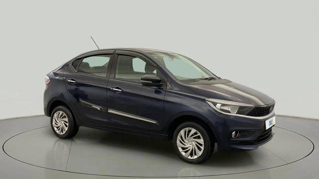 https://images10.gaadi.com/usedcar_image/4573904/original/313de6ef2a1adb995536af5df3b940de.jpg?imwidth=6400