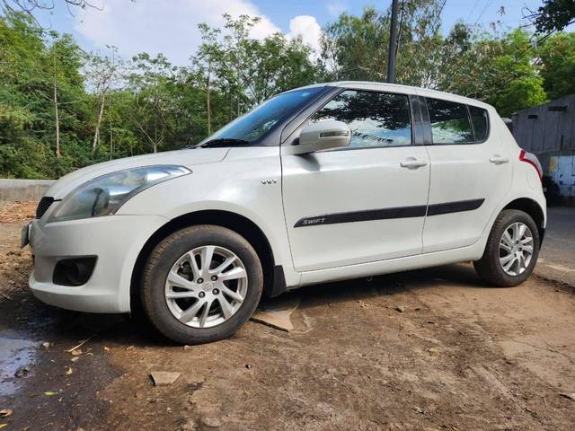 https://images10.gaadi.com/usedcar_image/4573918/original/processed_230df2bd08a7d319f651b97b28d6ae9d.jpg?imwidth=6400