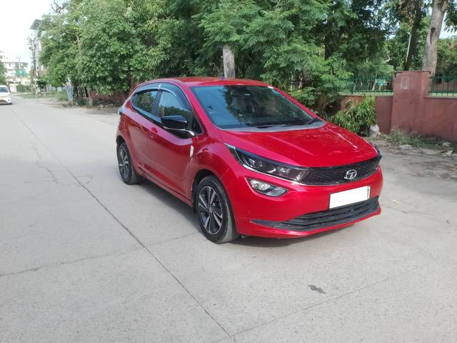 https://images10.gaadi.com/usedcar_image/4573997/original/processed_cb5c867dedcb3a4bf99288ac521e190c.jpg?imwidth=6400