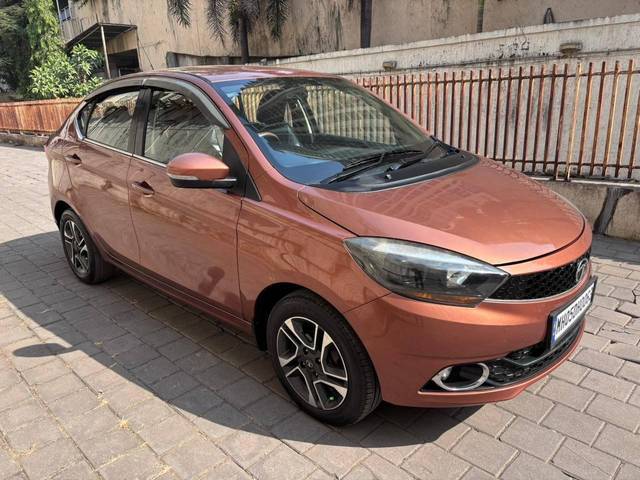 https://images10.gaadi.com/usedcar_image/4574000/original/processed_1fef70da6f5194b3fff5a49dad4ed84e.jpeg?imwidth=6400