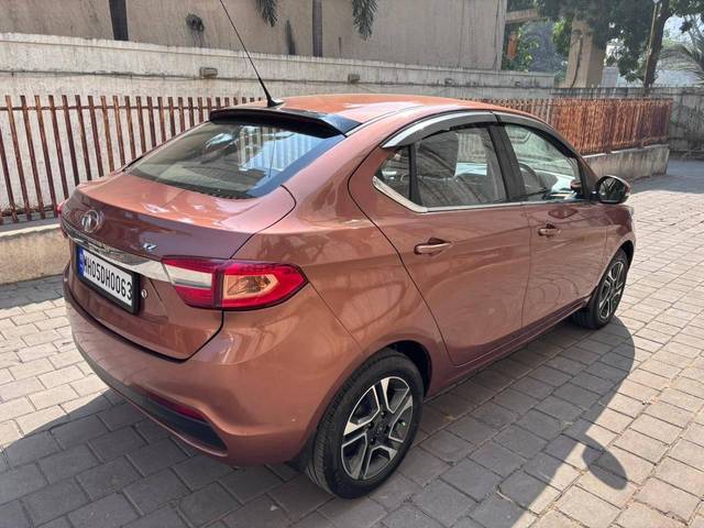 https://images10.gaadi.com/usedcar_image/4574000/original/processed_a192a5fe96c424b9054d475aae92d715.jpeg?imwidth=6401