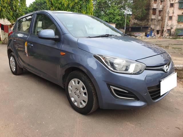 https://images10.gaadi.com/usedcar_image/4574008/original/processed_5d7e11d39f68828e81e91901b5efb12f.jpg?imwidth=6400