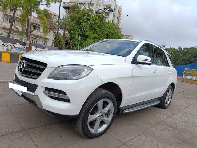https://images10.gaadi.com/usedcar_image/4574031/original/processed_a6af7fbd916b40a2548fc4cf1a9bc4f1.jpeg?imwidth=6402