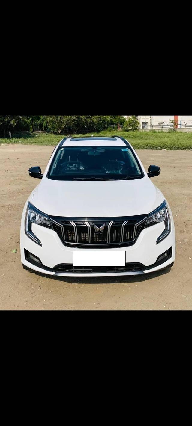 https://images10.gaadi.com/usedcar_image/4574032/original/processed_449f604fa477a5889a6dfce72419e83b.jpg?imwidth=6402