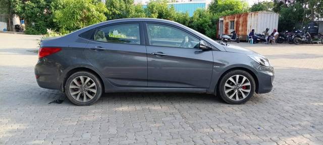 https://images10.gaadi.com/usedcar_image/4574035/original/processed_8198b06905f275292e57452e52c1a56d.jpg?imwidth=6401
