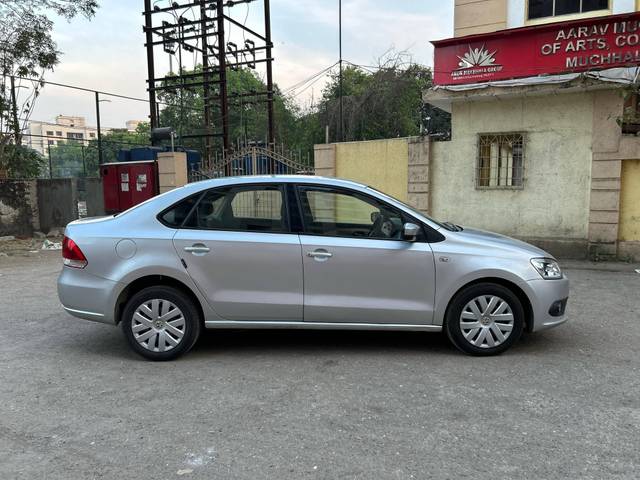 https://images10.gaadi.com/usedcar_image/4574040/original/processed_a506cdd4-d6a6-4a1d-9374-4e9f69fd5938.jpg?imwidth=6401