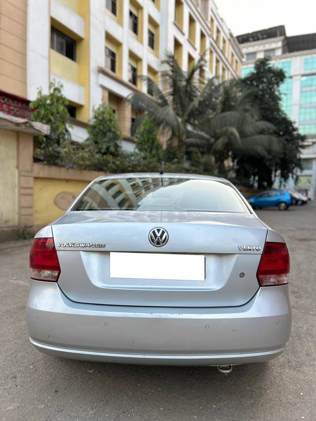 https://images10.gaadi.com/usedcar_image/4574040/original/processed_b52f2ec2-f294-4849-aa99-5bc93d491354.jpg?imwidth=6402