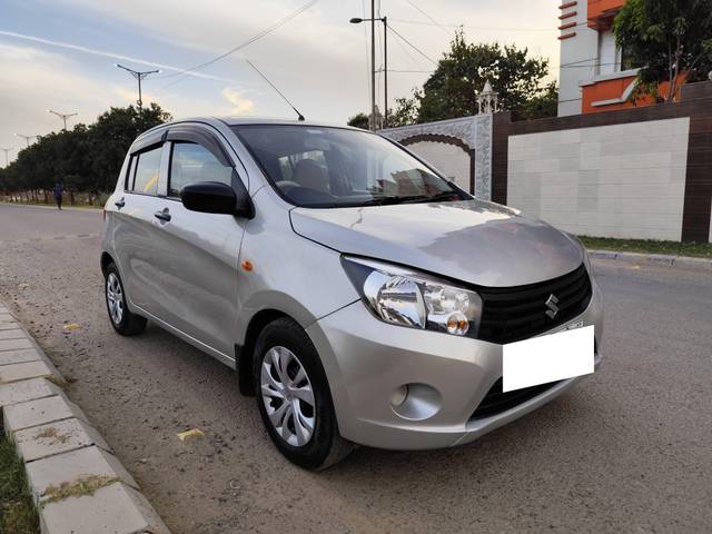 https://images10.gaadi.com/usedcar_image/4574050/original/processed_af6cf2ce-147f-4eb2-9eec-f3e7ac2aa3d9.jpg?imwidth=6400