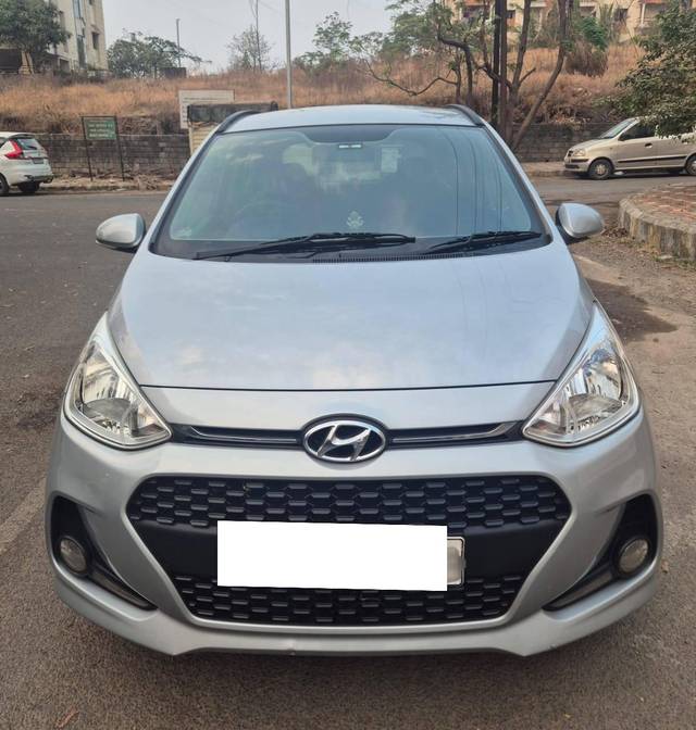 https://images10.gaadi.com/usedcar_image/4574068/original/processed_5f4cfa9ce18283d0e4e9a88374113024.jpg?imwidth=6400