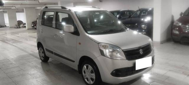 https://images10.gaadi.com/usedcar_image/4574079/original/processed_a6e897b3690ca4f81912043770adac6a.jpg?imwidth=6400