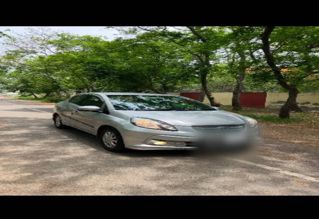 https://images10.gaadi.com/usedcar_image/4574083/original/9e93c891-54e7-42bb-a5bb-3953e70dadb0.?imwidth=6400