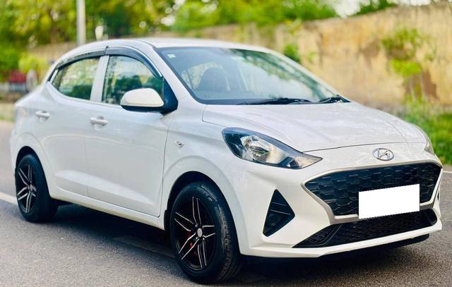 https://images10.gaadi.com/usedcar_image/4574086/original/processed_4bf351792e973ddf1f94ccc750fb0191.jpg?imwidth=6400