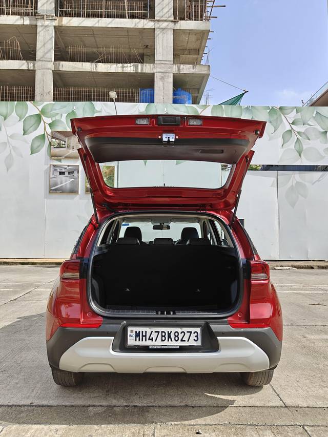https://images10.gaadi.com/usedcar_image/4574089/original/processed_f751bd04b40f75352d678f1adbdbd7b8.jpg?imwidth=6402