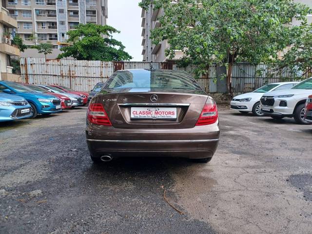 https://images10.gaadi.com/usedcar_image/4574094/original/processed_a6a81b819b929ed84fd5cb7560b23acf.jpeg?imwidth=6401