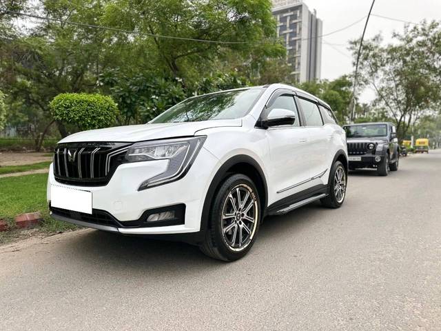 https://images10.gaadi.com/usedcar_image/4574095/original/processed_47c26d66851d14fa3cd44e14f2d9167a.jpg?imwidth=6402