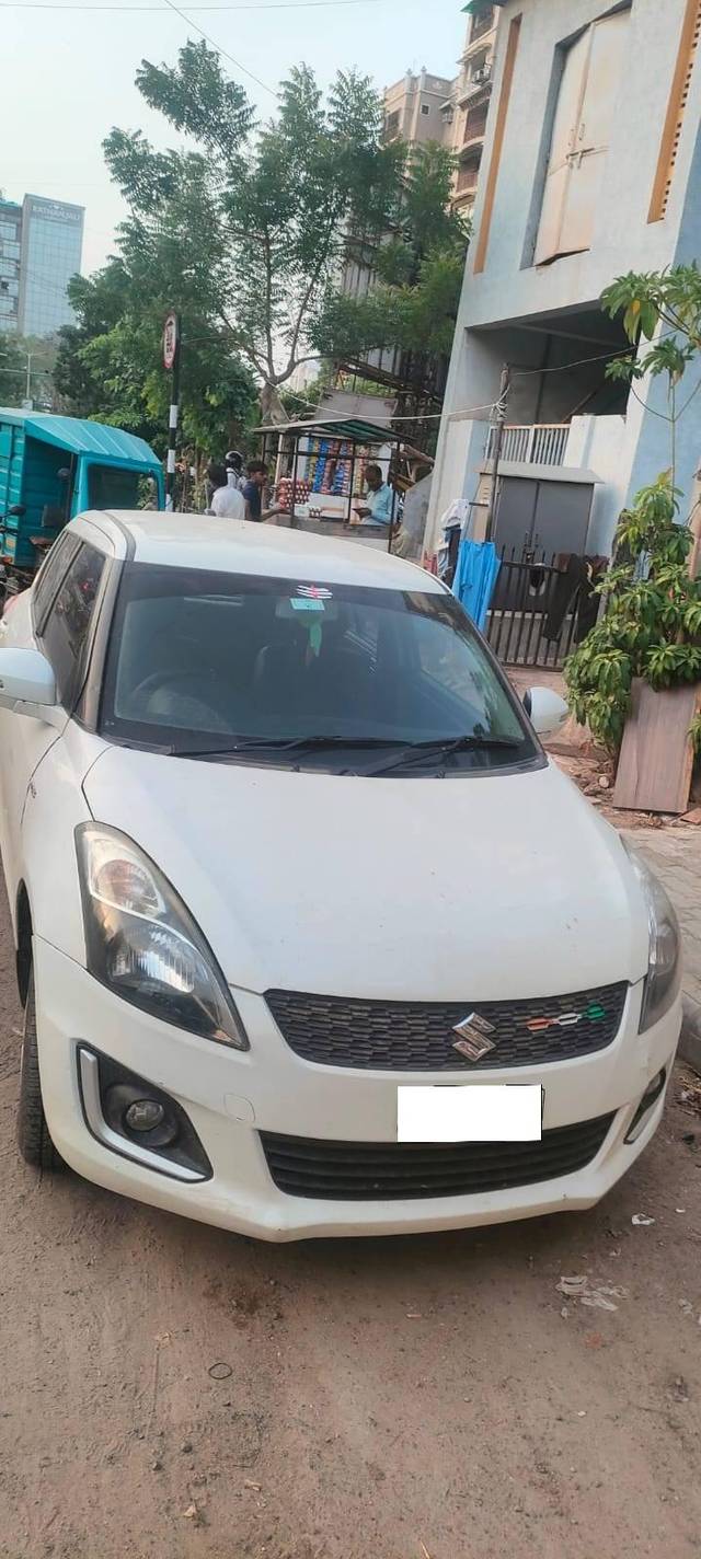 https://images10.gaadi.com/usedcar_image/4574113/original/processed_445683ba-1255-4279-b85c-6ea24ffacb3a.jpg?imwidth=6401