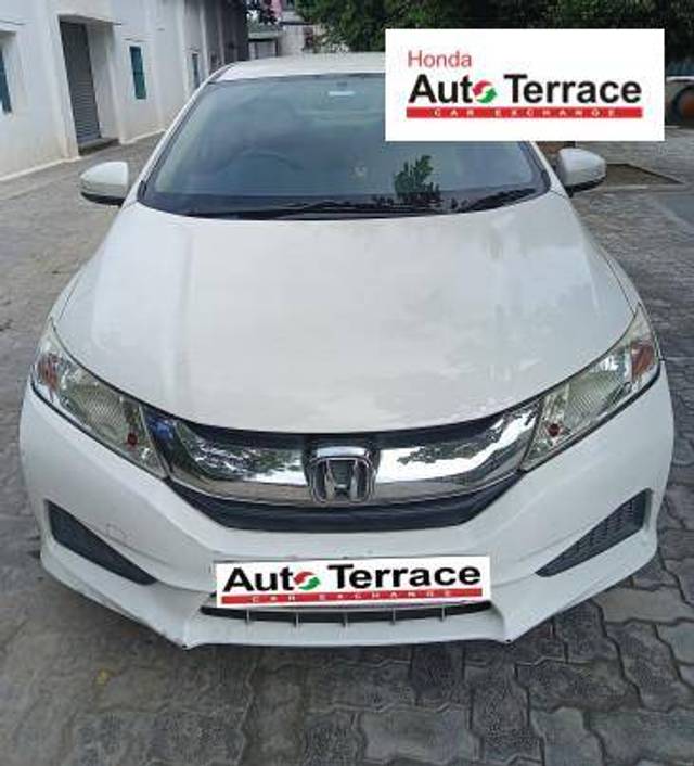 https://images10.gaadi.com/usedcar_image/4574147/original/f7cf72cc83126b83a9163b305a17cfe7.jpg?imwidth=6400