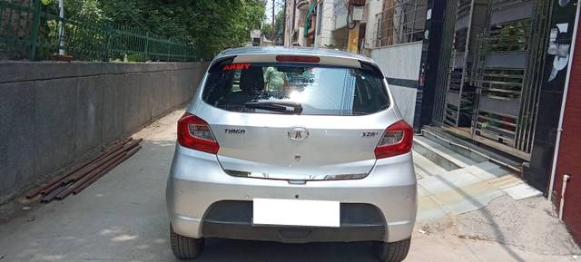 https://images10.gaadi.com/usedcar_image/4574156/original/processed_f64bb3c6f11652ea81b6bf3eba8300ce.jpg?imwidth=6401