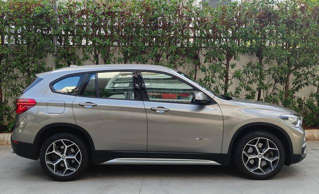 https://images10.gaadi.com/usedcar_image/4574175/original/processed_400546b18d89e8fe7b1812a808a7e3ef.jpg?imwidth=6401