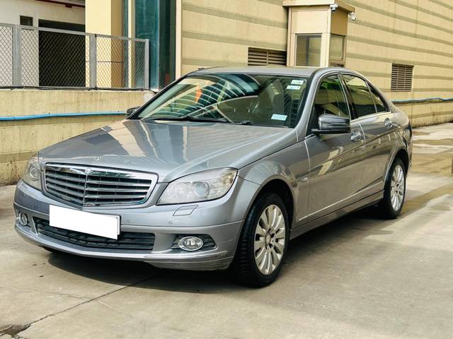 https://images10.gaadi.com/usedcar_image/4574178/original/processed_3957dbe70c8ba5b0a568b9a246ada9b9.jpg?imwidth=6402