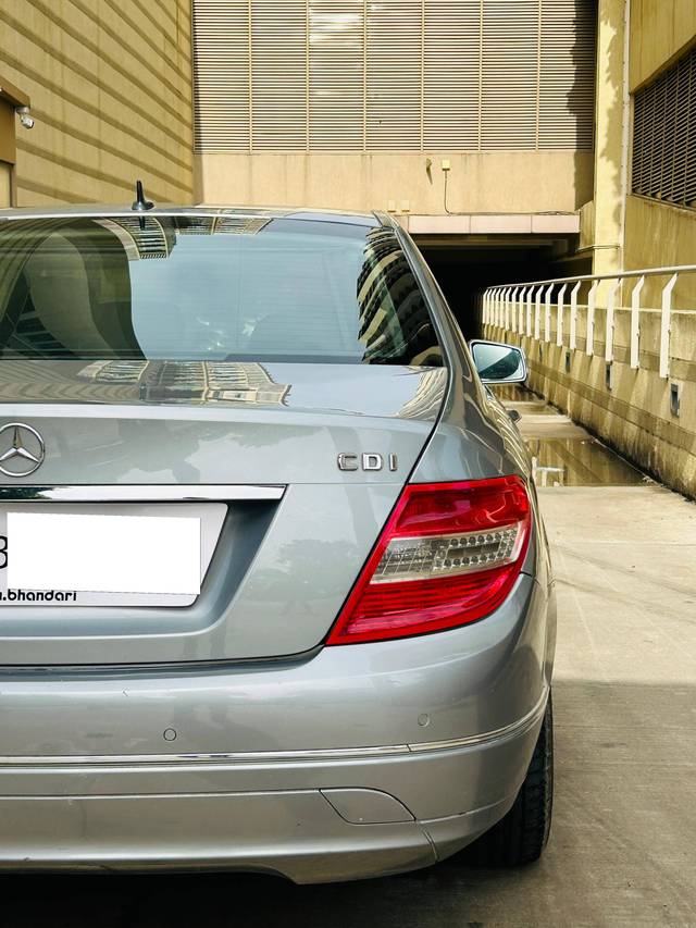 https://images10.gaadi.com/usedcar_image/4574178/original/processed_6d81449f28871064be3c0176587cb40f.jpg?imwidth=6401