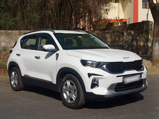 https://images10.gaadi.com/usedcar_image/4574180/original/processed_d7d7ea65ccec18c99f2908d5a8868b1e.jpg?imwidth=6400