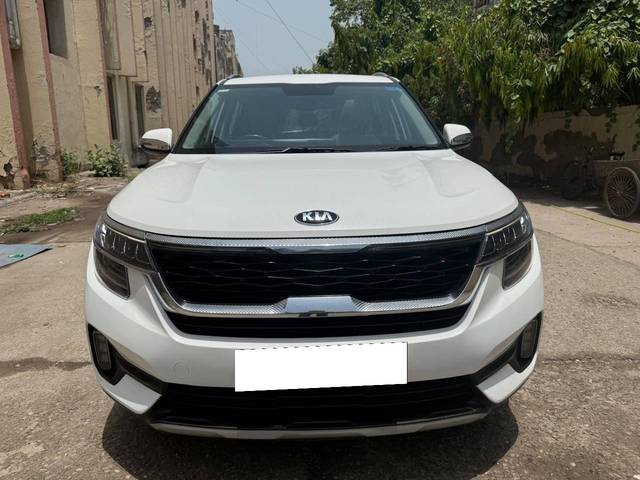 https://images10.gaadi.com/usedcar_image/4574223/original/processed_f31981da738aee9bd936cf8565df95b6.jpg?imwidth=6400