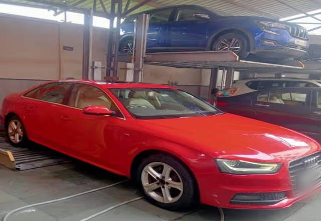 https://images10.gaadi.com/usedcar_image/4574257/original/3cdd8f02-0148-4721-b454-d5fc92eda4d6.?imwidth=6400