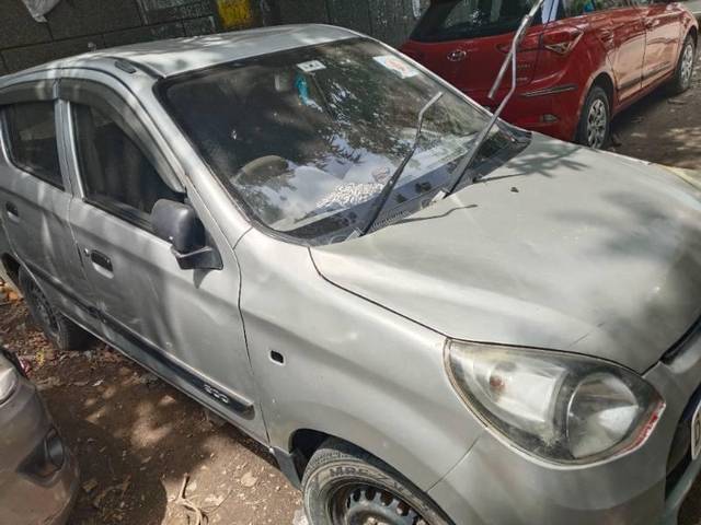 https://images10.gaadi.com/usedcar_image/4574268/original/processed_d31ebafe-1d39-4c0a-b15e-cb724d38a9ef.jpg?imwidth=6402