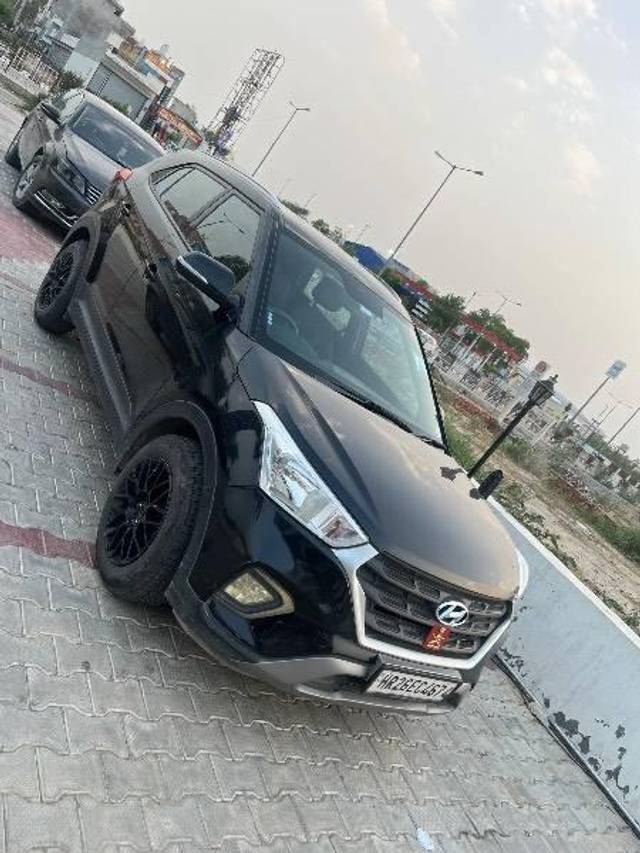 https://images10.gaadi.com/usedcar_image/4574275/original/processed_95e6eb93-bfb3-4d3e-8aa2-c30c5686420b.jpeg?imwidth=6400