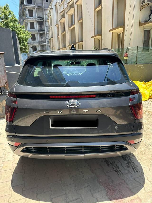 https://images10.gaadi.com/usedcar_image/4574286/original/processed_5f8a7b500535c06e66a1ac74a5164fea.jpg?imwidth=6402