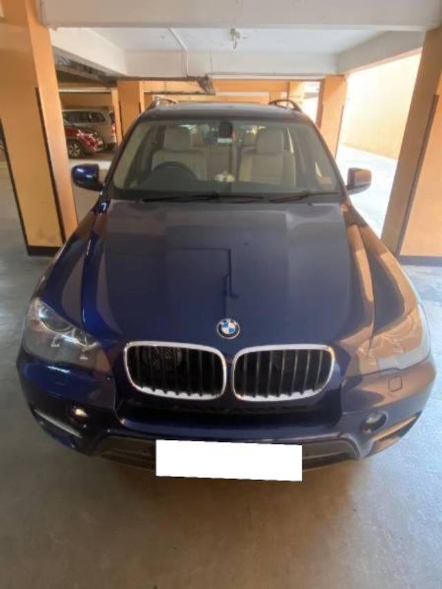 https://images10.gaadi.com/usedcar_image/4574299/original/processed_6c082283-ca3b-4797-8773-567382a99105.jpg?imwidth=6402