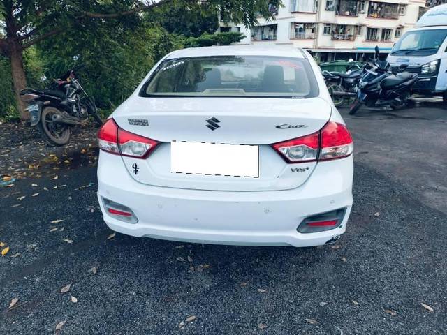 https://images10.gaadi.com/usedcar_image/4574312/original/processed_40d55a2e-7f87-4a15-97d0-03f53716e11d.jpg?imwidth=6401