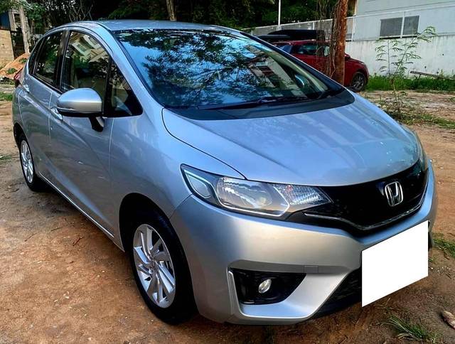 https://images10.gaadi.com/usedcar_image/4574316/original/processed_f87c51d2068420a5ec78eee4cf15cf55.jpg?imwidth=6400