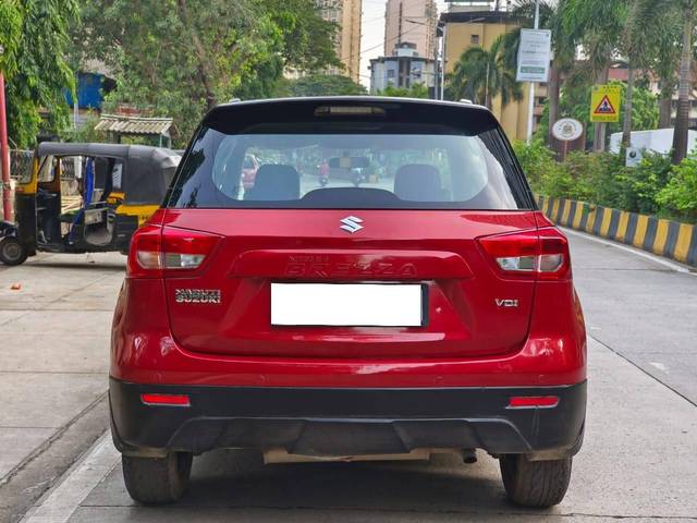https://images10.gaadi.com/usedcar_image/4574318/original/processed_aa28e1081083dea51576e61dc3f8154a.jpg?imwidth=6402