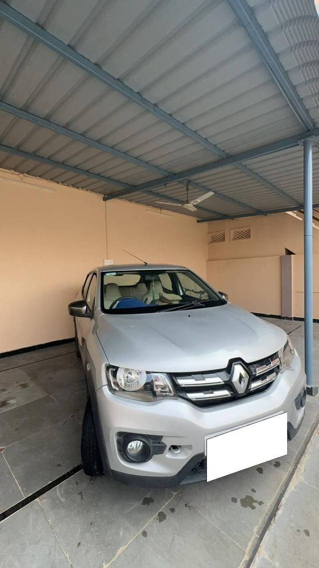 https://images10.gaadi.com/usedcar_image/4574333/original/processed_4707d809-2b9e-45cf-bb6e-125dd0742de3.jpg?imwidth=6400