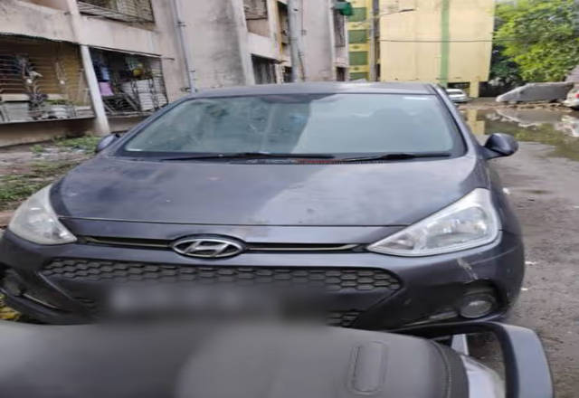 https://images10.gaadi.com/usedcar_image/4574335/original/e566c8e9-d484-476d-a552-ff3e8567059b.?imwidth=6402