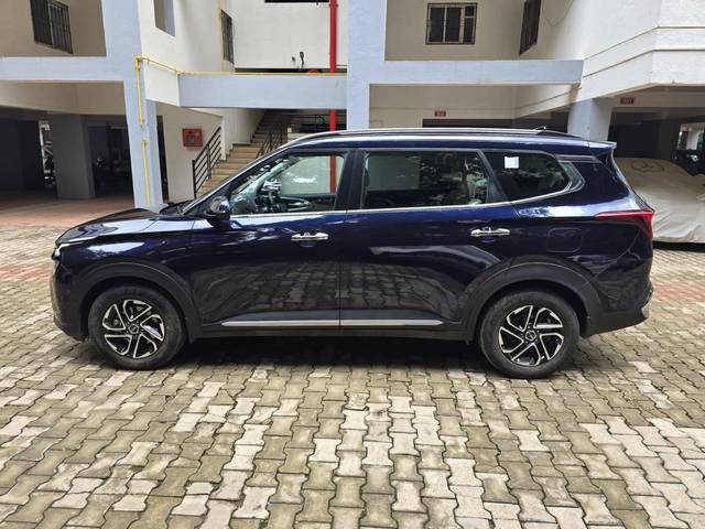 https://images10.gaadi.com/usedcar_image/4574352/original/processed_processed_12ec3835bbfd56ebe82040064f0688ab.jpg?imwidth=6402