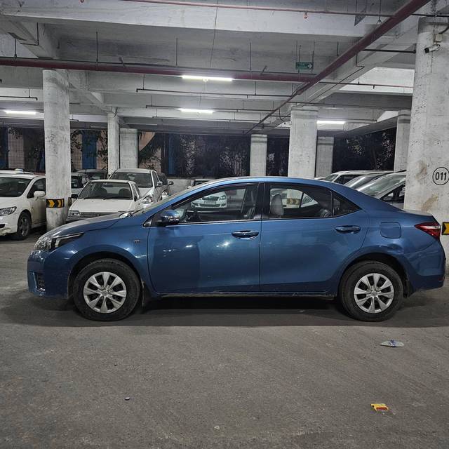 https://images10.gaadi.com/usedcar_image/4574366/original/processed_e6d17fa3038ec479de7e8572c26146b2.jpg?imwidth=6402