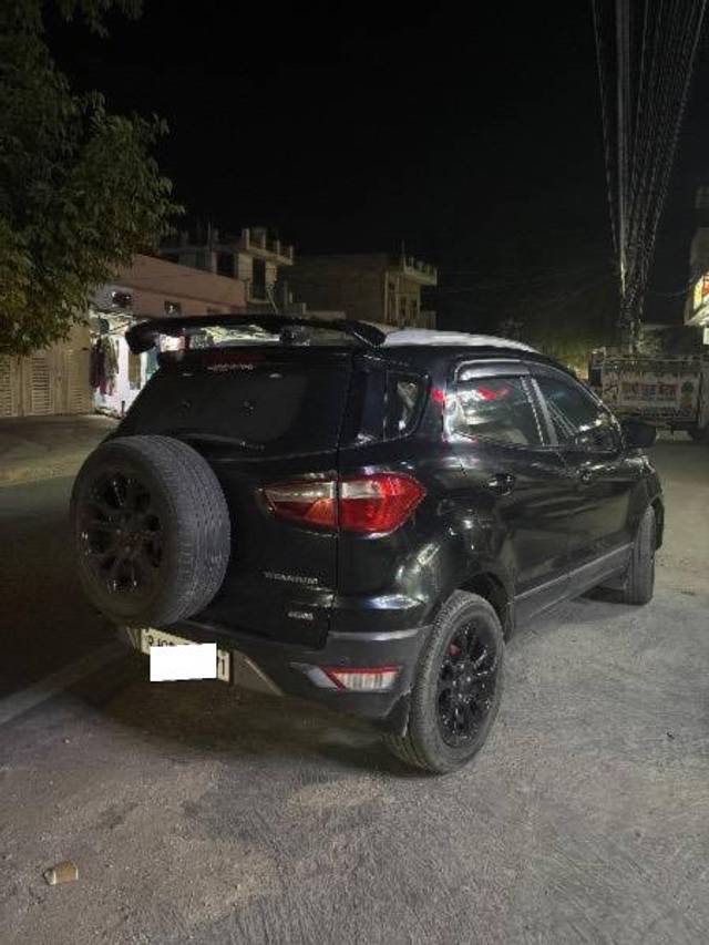 https://images10.gaadi.com/usedcar_image/4574377/original/processed_1fceca68-48c8-488f-88e4-01a902b1f87a.jpg?imwidth=6400