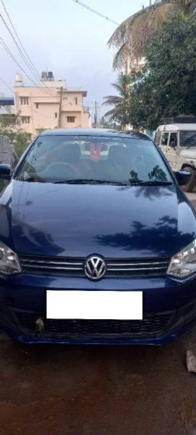 https://images10.gaadi.com/usedcar_image/4574396/original/processed_f016a8c9-918c-4f59-8f97-f55c46df47a4.jpg?imwidth=6402