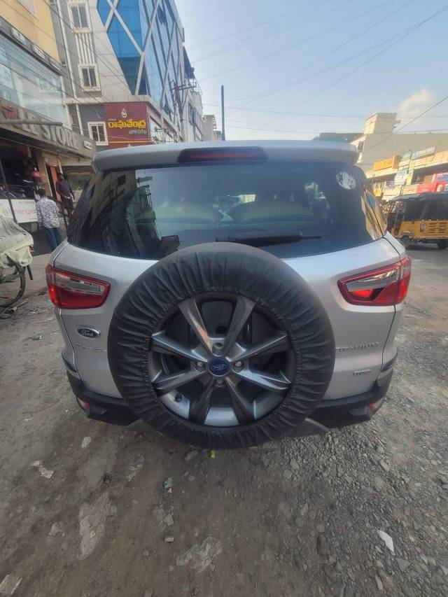 https://images10.gaadi.com/usedcar_image/4574431/original/processed_d0d37306-fa5c-4c0b-8d20-d4df74d3e644.jpg?imwidth=6402