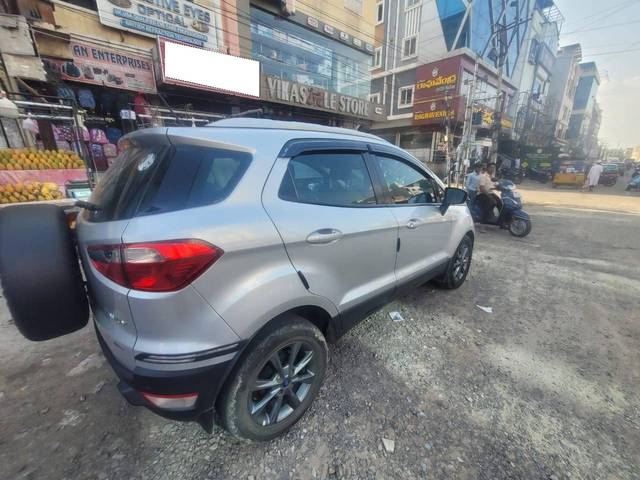 https://images10.gaadi.com/usedcar_image/4574431/original/processed_f80527d3-8fb2-43a9-91b4-0a6a65d11636.jpg?imwidth=6401