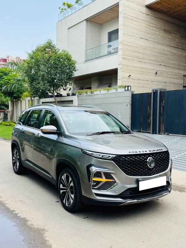 https://images10.gaadi.com/usedcar_image/4574440/original/processed_05960cf8-34c6-4124-8276-aff00e31d90e.jpg?imwidth=6400