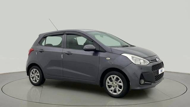 https://images10.gaadi.com/usedcar_image/4574453/original/74d2de127a12d125e1c78a4a336bc149.jpg?imwidth=6400