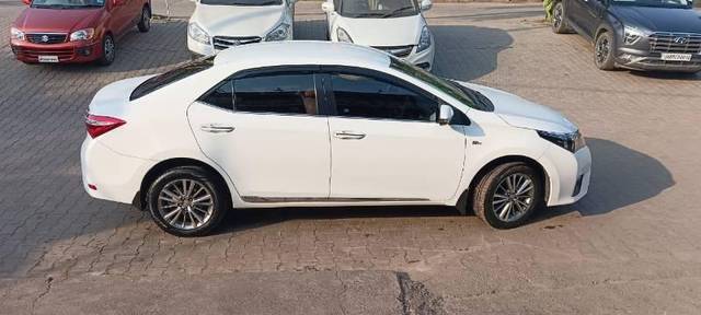 https://images10.gaadi.com/usedcar_image/4574455/original/processed_e7b804fc-bbbb-4542-87a7-0b2ca6063b00.jpg?imwidth=6401