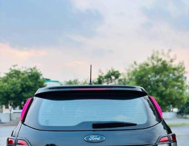 https://images10.gaadi.com/usedcar_image/4574469/original/processed_138452625a26331344220c55264452f5.jpg?imwidth=6402